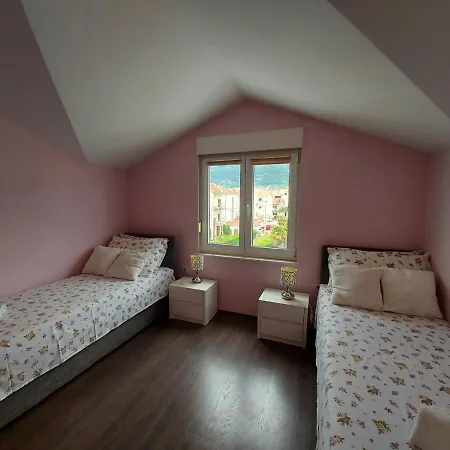 Karadza * Kaštela