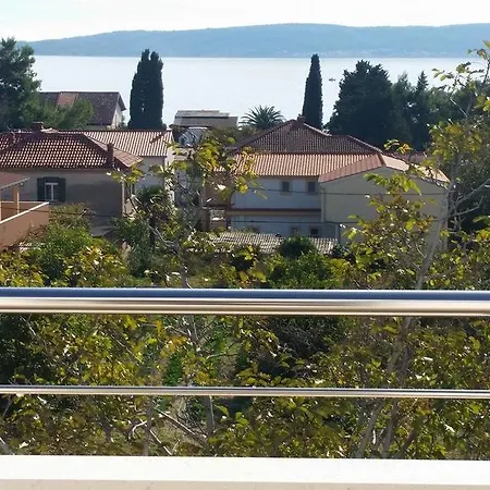 Karadza * Kaštela