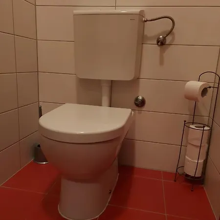 Karadza Lejlighed Kaštela