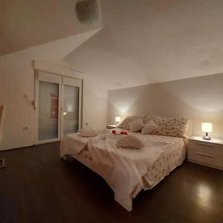 Lejlighed Karadza